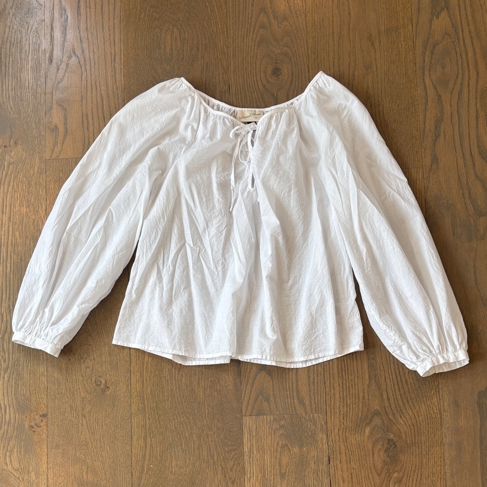 Universal Thread White Peasant Blouse